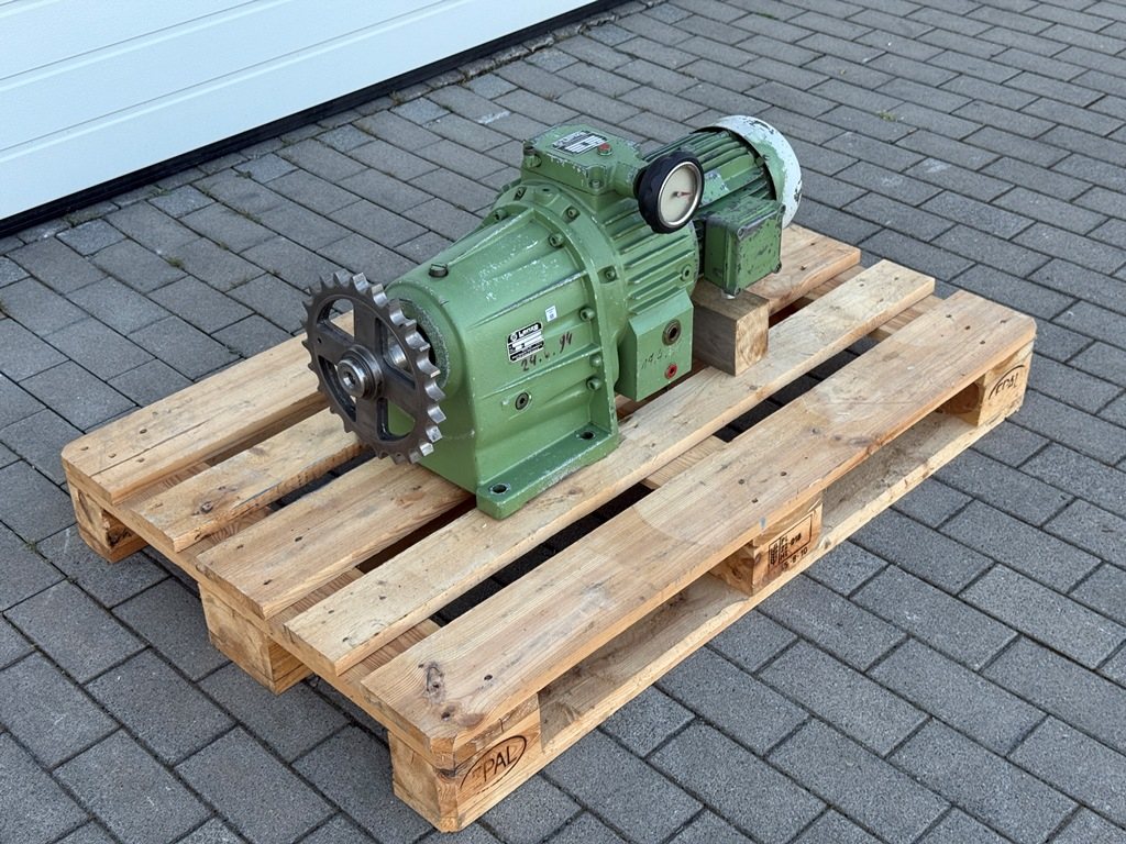 Vorschub Getriebe Lenze
