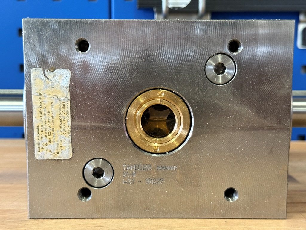T – Winkelgetriebe oder Kegelradgetriebe Tandler O1-III