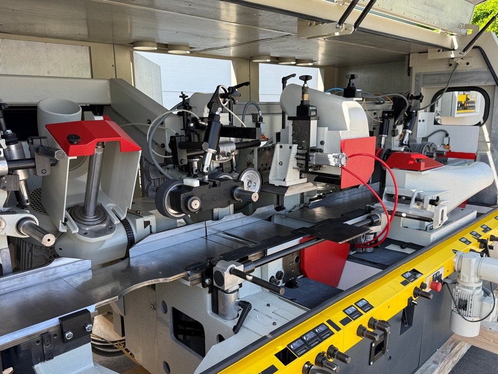 Vierseitenhobelmaschine WEINIG Typ Unimat 23 EL
