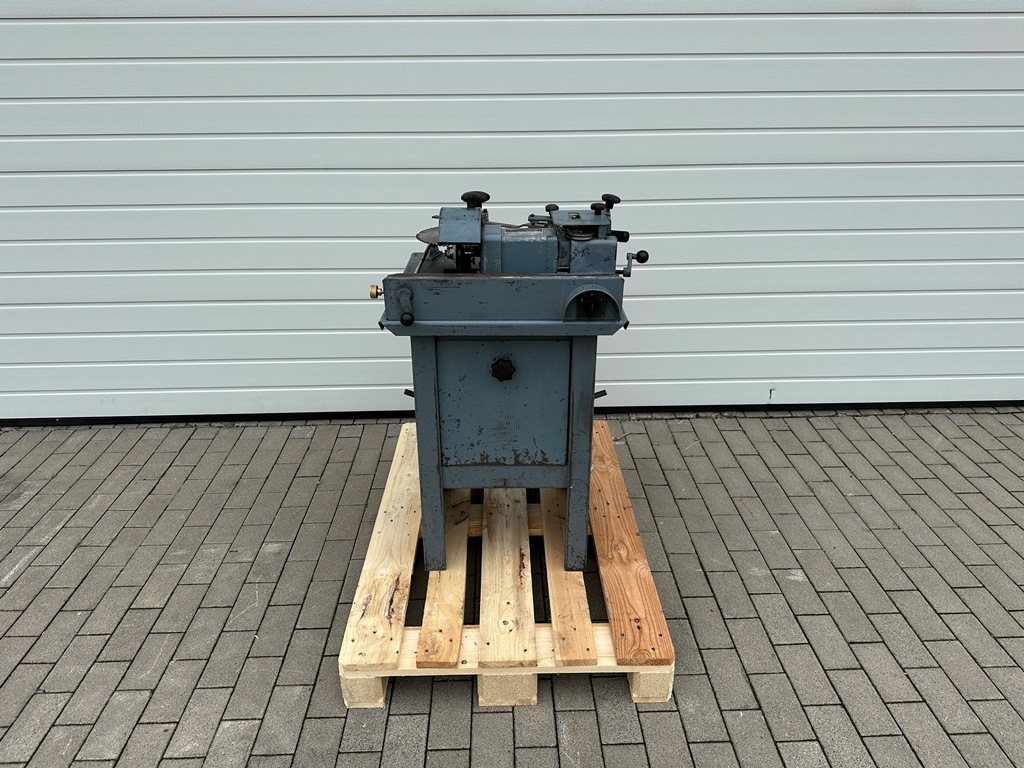 Kreissägenschärfmaschine Trennjäger