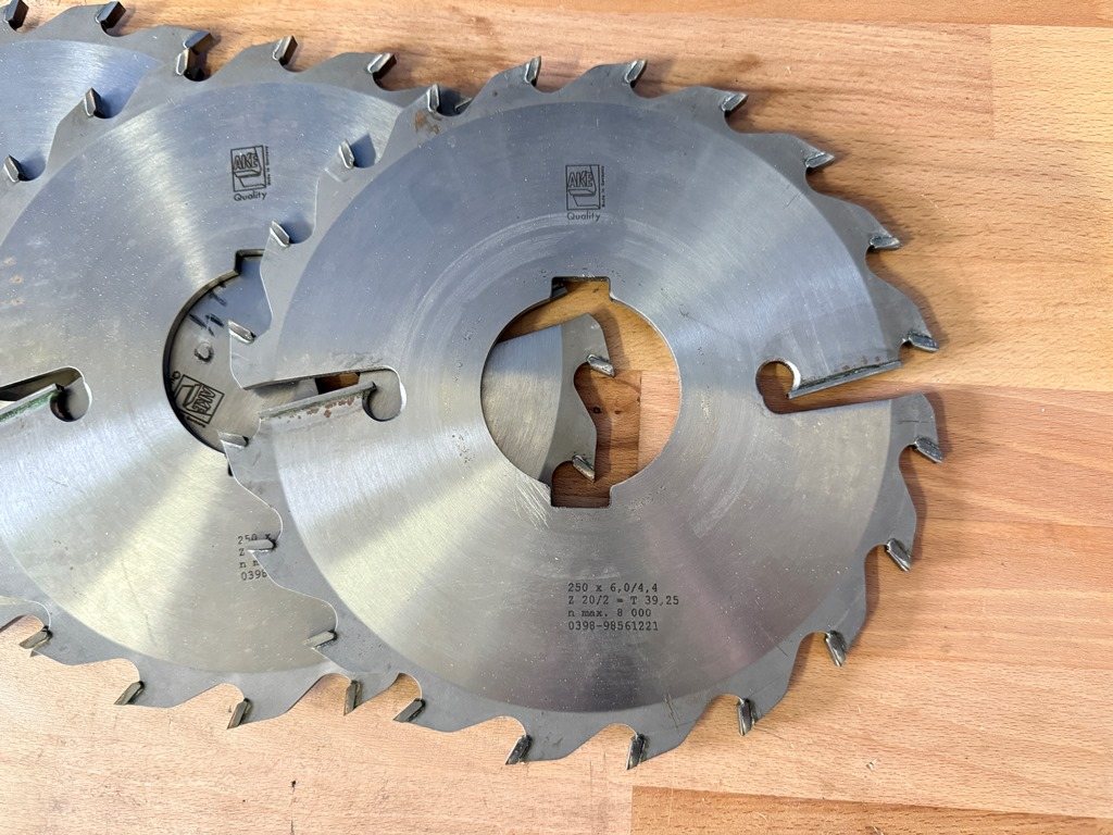 Posten Sägeblätter AKE