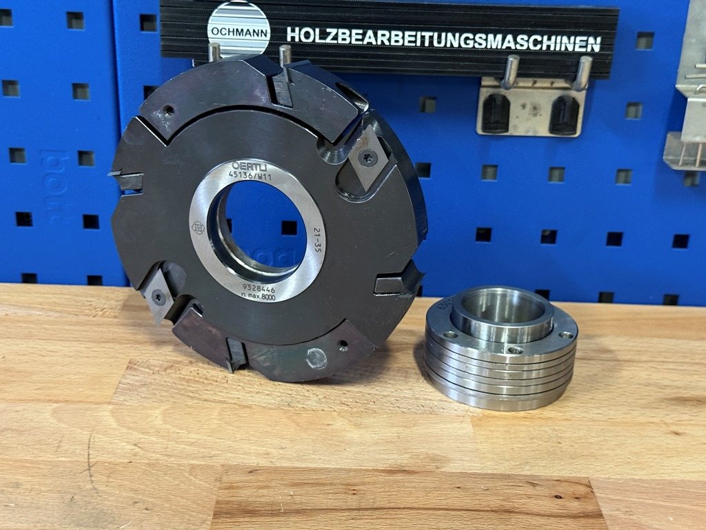 Verstell-Nut-Fräser Örtli mit Buchse und Zwischenringen