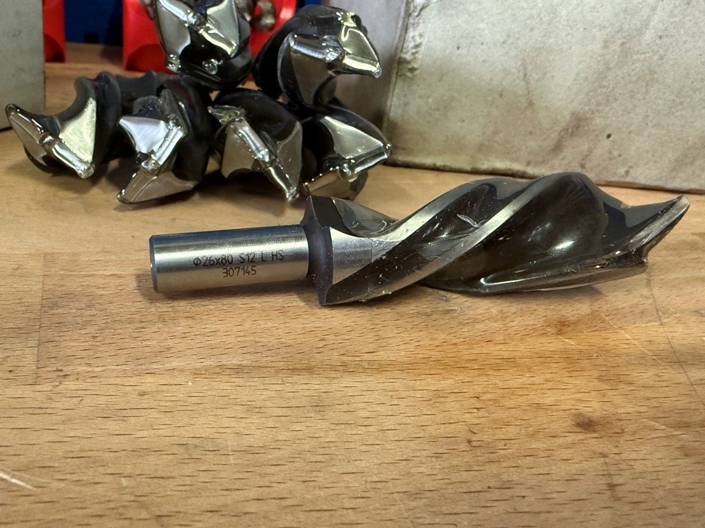 Posten neuwertige und gebrauchte Holz Bohrer