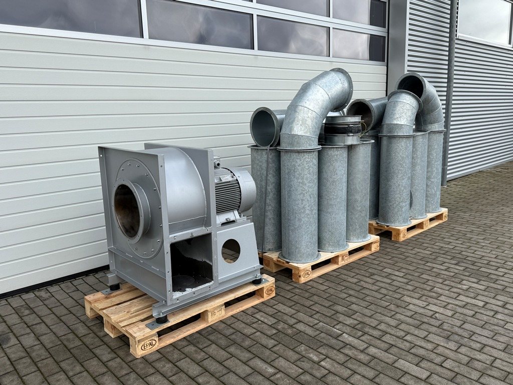 Ventilator und Rohre