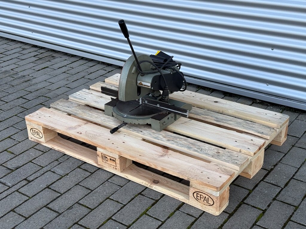 Abläng- und Gehrungskreissäge EMMEGI