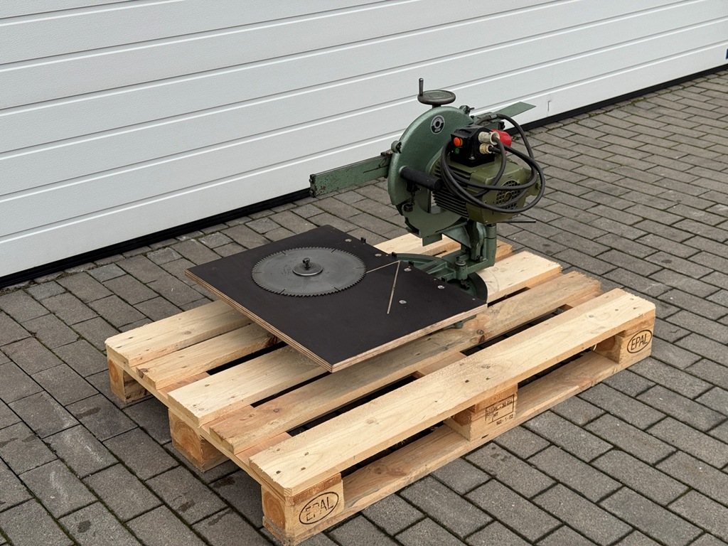 Abläng- und Gehrungssäge GRAULE