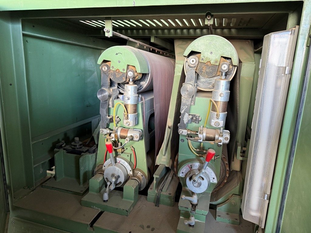 Breitbandschleifmaschine Kündig ENORM 1300-2